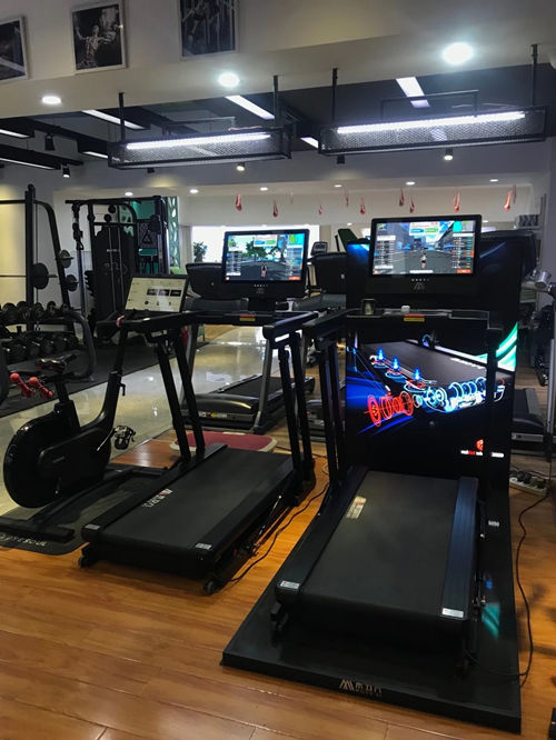 店內木衛六實(shí)拍