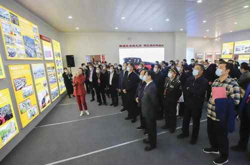 參加會(huì )講.jpg