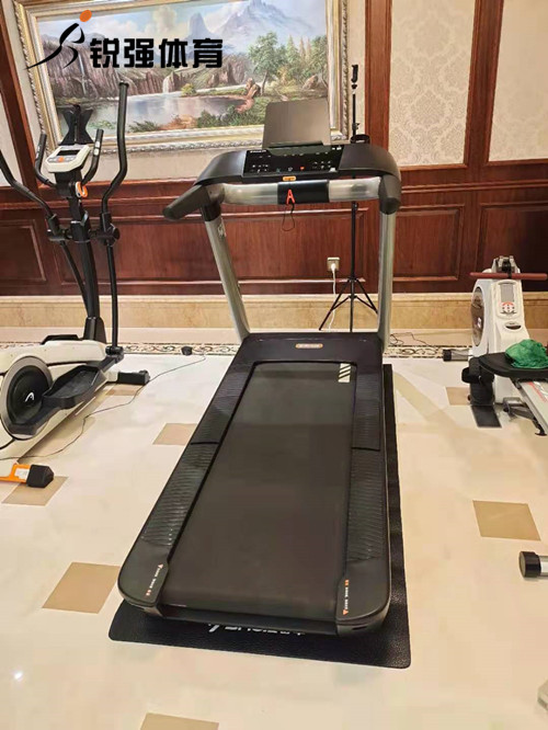 濟南某洋房區私家健身房